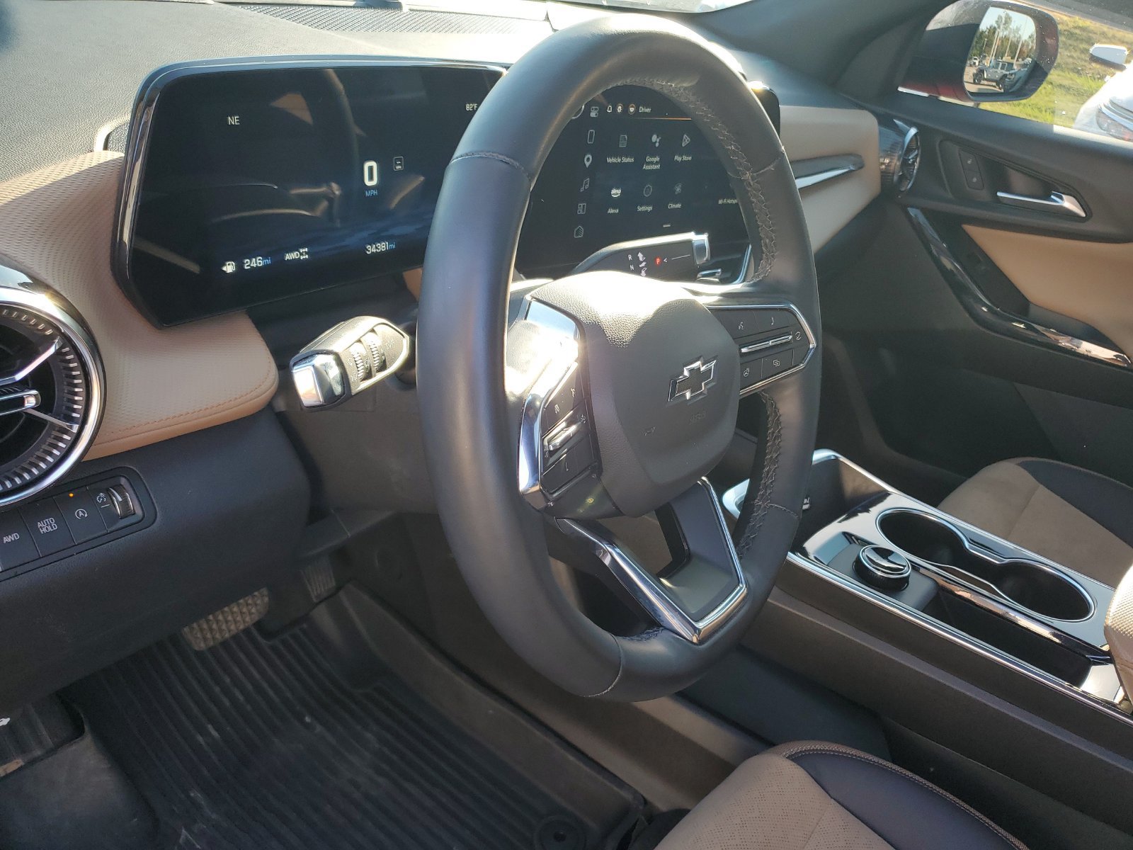 Used 2025 Chevrolet Equinox ACTIV w/ Safety and Technology Package AWD/4WD image 20