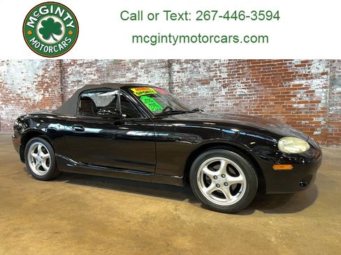 Used 2002 MAZDA MX-5 Miata image 1