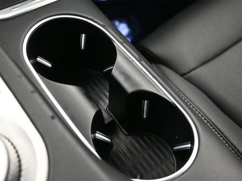 Used 2022 Genesis GV70 2.5T image 25