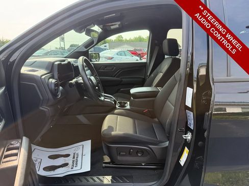 Used 2024 Chevrolet Colorado Trail Boss w/ Advanced Trailering Package AWD/4WD image 12