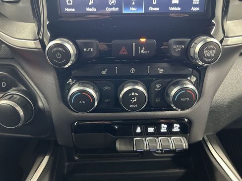 Used 2022 RAM 1500 Big Horn image 17