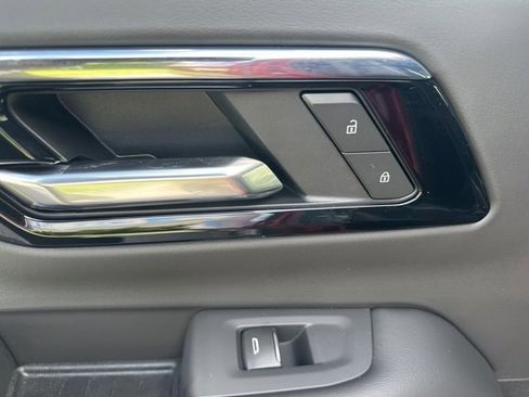 New 2025 Chevrolet Tahoe Premier image 34