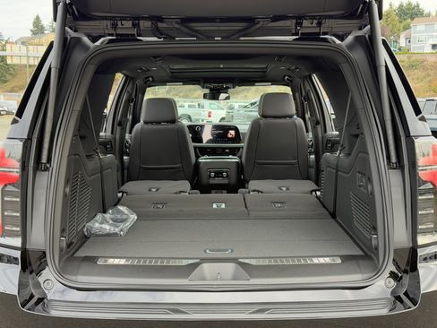 New 2026 Chevrolet Suburban Premier w/ Sun And Tow Package image 36