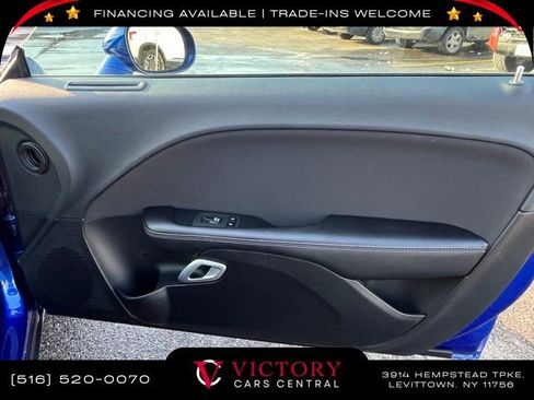 Used 2021 Dodge Challenger SXT w/ Blacktop Package image 15