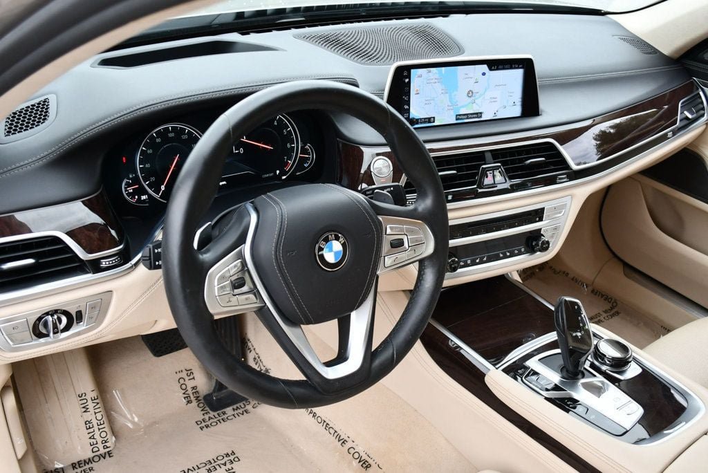 Used 2016 BMW 750i xDrive AWD/4WD image 42