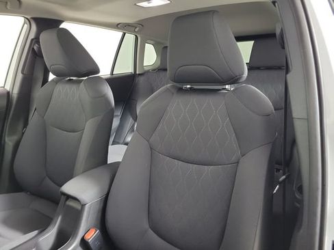 Used 2026 Toyota Corolla Cross LE w/ Moonroof Package FWD image 20