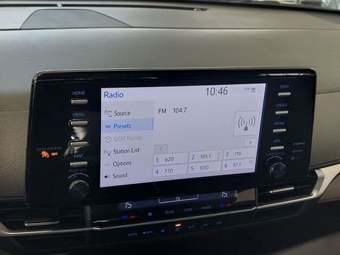 Used 2022 Toyota Sienna LE image 35