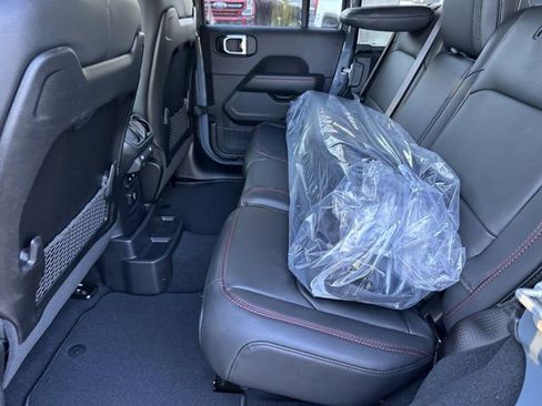 New 2026 Jeep Wrangler Unlimited Rubicon image 19