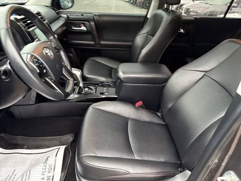 Used 2023 Toyota 4Runner TRD Off-Road Premium w/ Off Road Premium Plus Package image 9