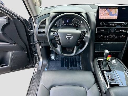 Used 2022 Nissan Armada SV w/ SV Appearance Package RWD image 19