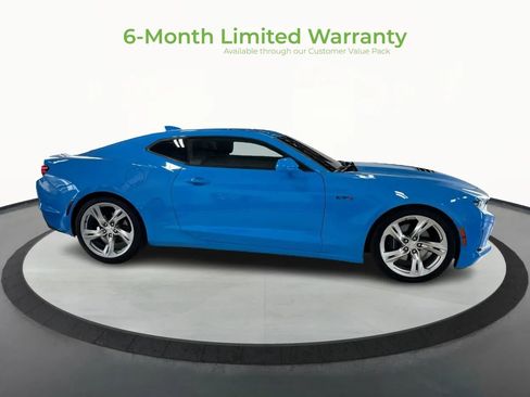 Used 2022 Chevrolet Camaro LT w/ Technology Package image 8