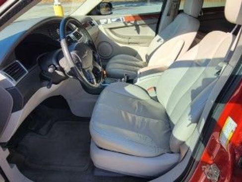 Used 2006 Chrysler Pacifica Touring image 7