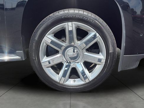 Used 2020 Cadillac Escalade Premium Luxury AWD/4WD image 10