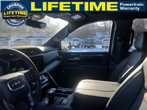 Certified 2025 GMC Sierra 1500 AT4 w/ AT4 Premium Package image 18