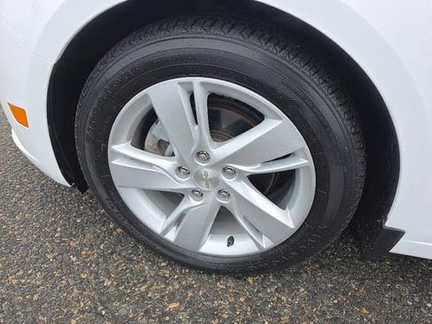 Certified 2014 Chevrolet Cruze Diesel w/ Enhanced Safety Package image 6