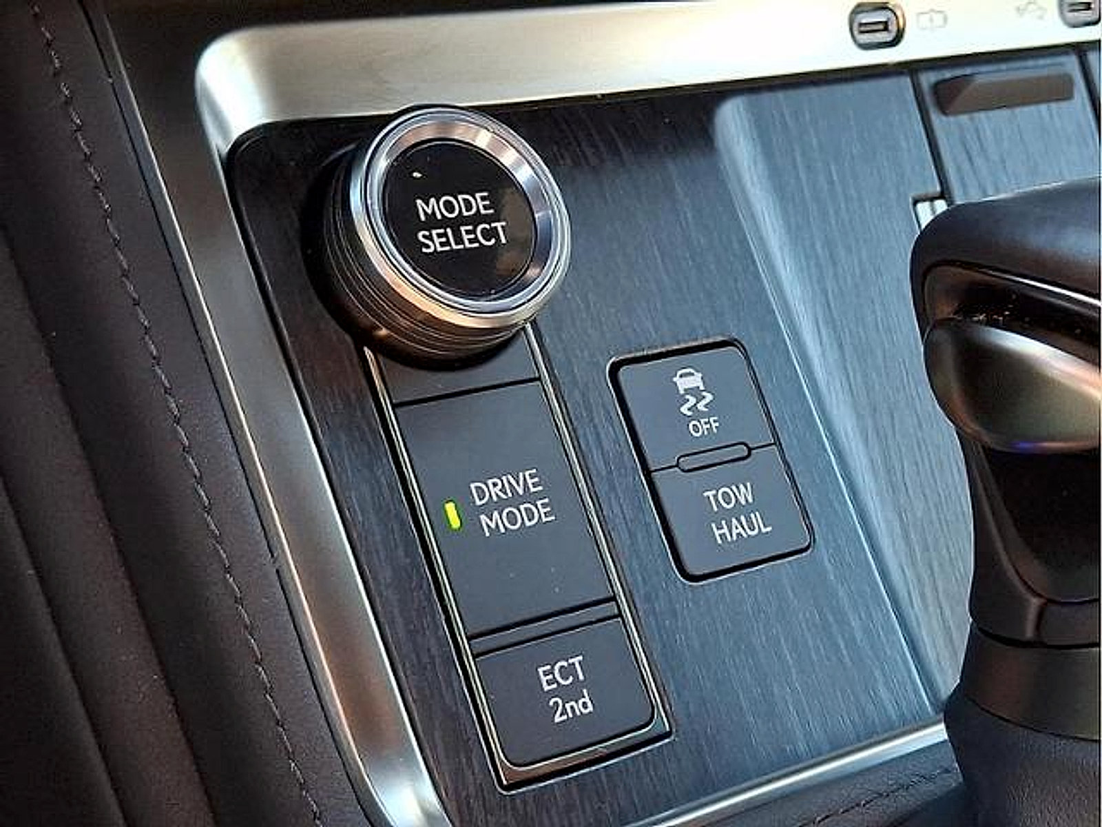Certified 2024 Lexus GX 550 w/ Accessory Package (Z1) AWD/4WD image 26