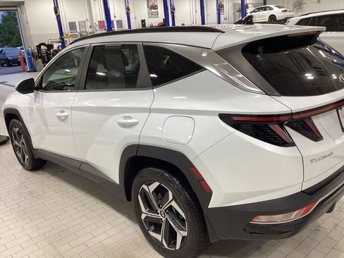 Used 2022 Hyundai Tucson SEL w/ Convenience + Premium Package AWD/4WD image 4