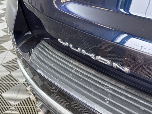 Used 2023 GMC Yukon Denali AWD/4WD image 16