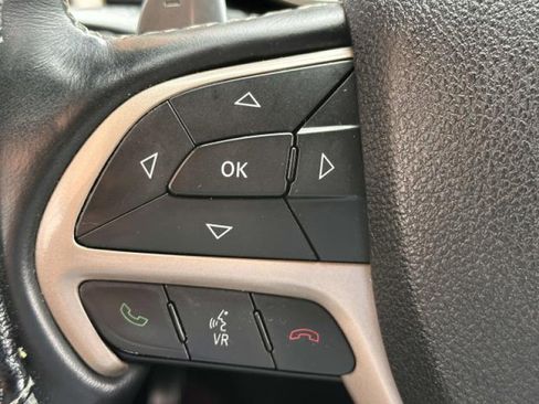 Certified 2016 Jeep Grand Cherokee Limited image 27