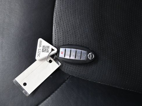 Used 2019 Nissan Armada Platinum w/ Captain's Chairs Package image 28