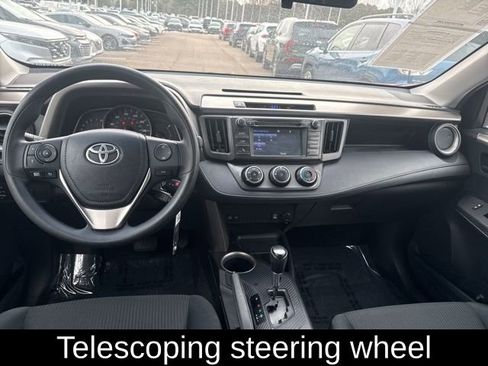 Used 2015 Toyota RAV4 LE image 15
