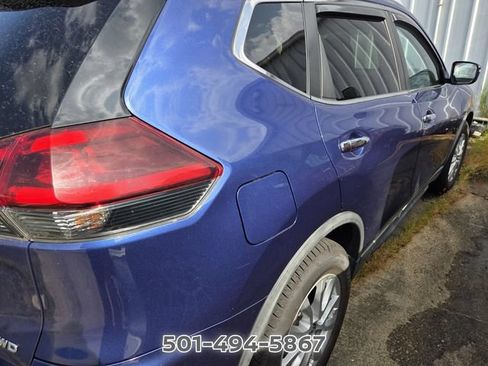 Used 2018 Nissan Rogue SV AWD/4WD image 6