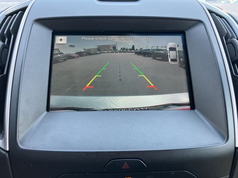 Used 2017 Ford Edge SEL w/ Equipment Group 201A FWD image 18