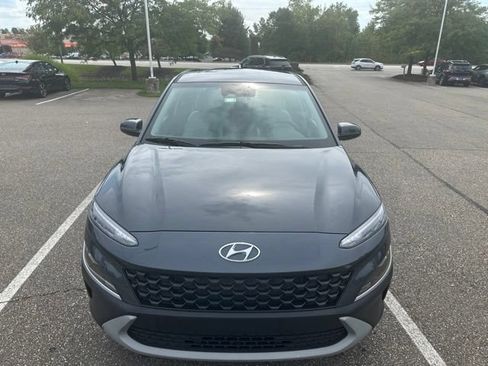 Used 2022 Hyundai Kona SE FWD image 3