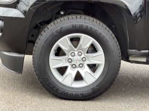 Used 2018 GMC Canyon SLE image 28