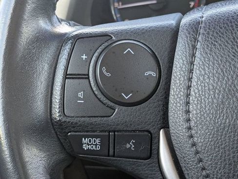 Used 2018 Toyota RAV4 Limited w/ Advanced Technology Package image 28