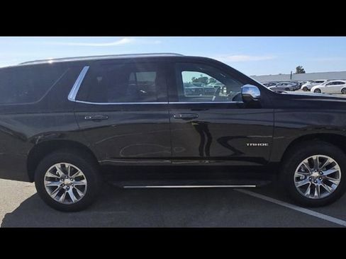 Used 2025 Chevrolet Tahoe Premier image 6