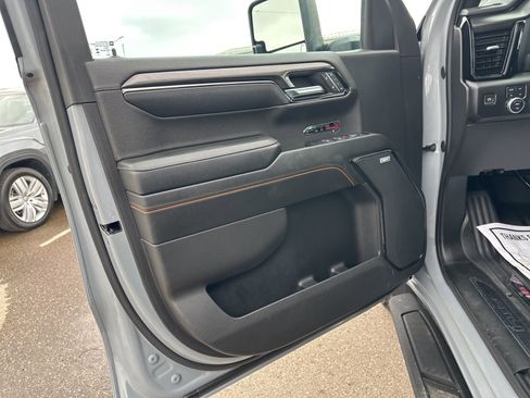 Used 2024 GMC Sierra 1500 AT4 w/ Technology Package image 17