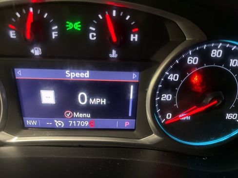 Used 2021 Chevrolet Traverse RS image 11