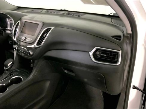 Used 2024 Chevrolet Equinox LT AWD/4WD image 16