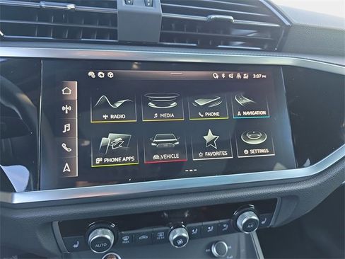 Certified 2024 Audi Q3 2.0T Premium Plus image 24