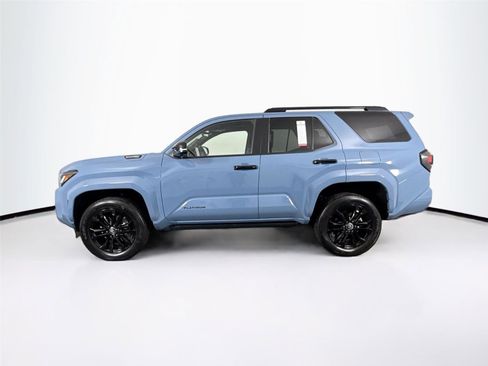 Certified 2025 Toyota 4Runner 4WD image 14