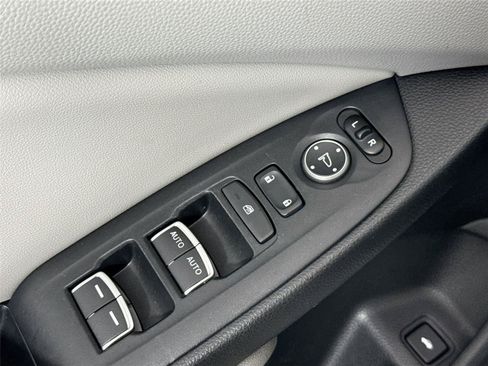 Used 2019 Honda Accord LX image 25