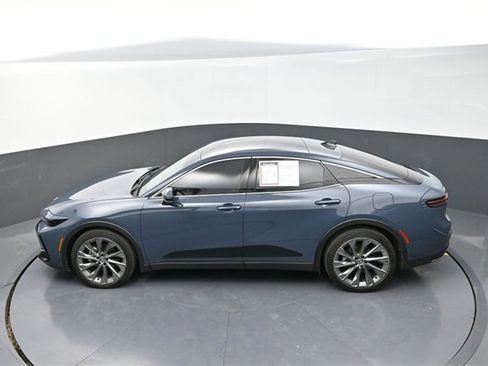 Used 2025 Toyota Crown Limited image 12