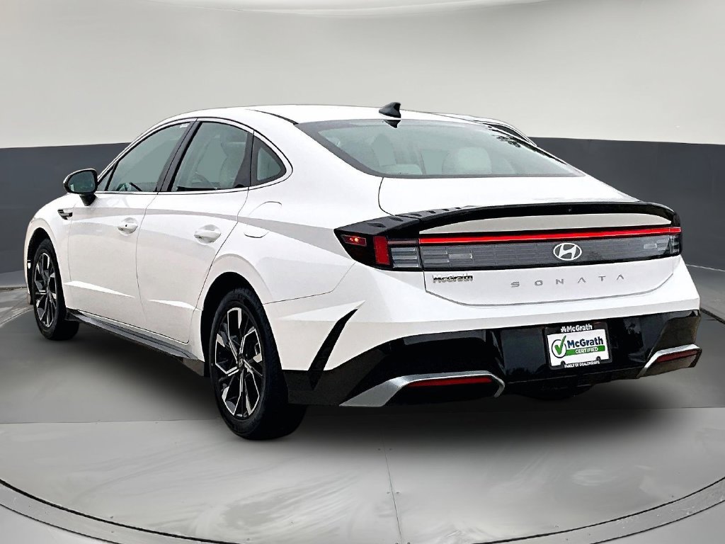 Used 2025 Hyundai Sonata SEL FWD image 5