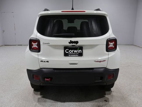 Used 2023 Jeep Renegade Trailhawk w/ Trailhawk Elite Group AWD/4WD image 3