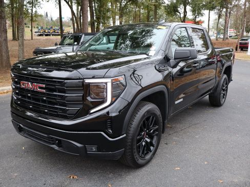 Used 2026 GMC Sierra 1500 Elevation image 14