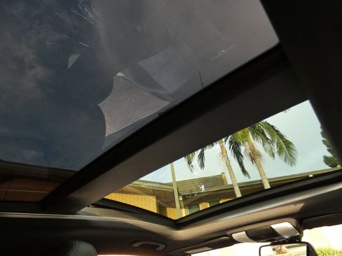 Used 2017 Mercedes-Benz E 400 Coupe image 41