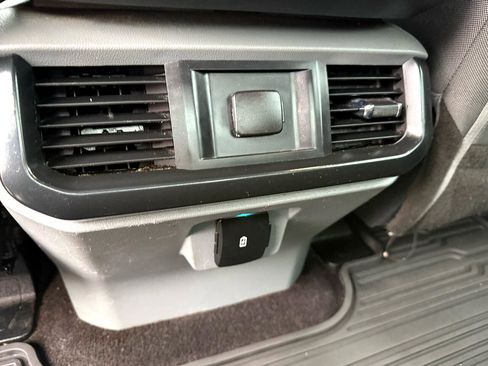 Used 2021 Ford F150 XL w/ FX4 Off-Road Package image 13