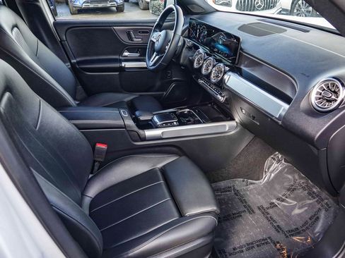 Certified 2023 Mercedes-Benz GLB 250 GLB 250 image 16