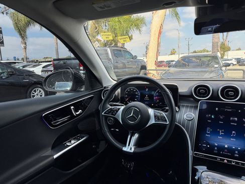 Used 2023 Mercedes-Benz C 300 Sedan image 16
