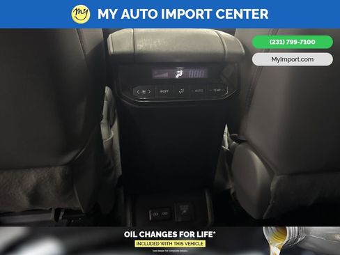 Used 2022 Toyota Highlander Limited image 26