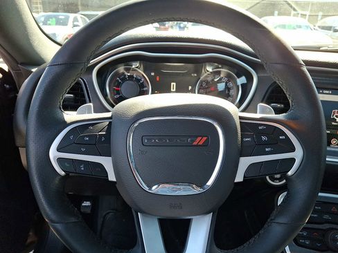 Used 2017 Dodge Challenger GT w/ Driver Convenience Group image 20