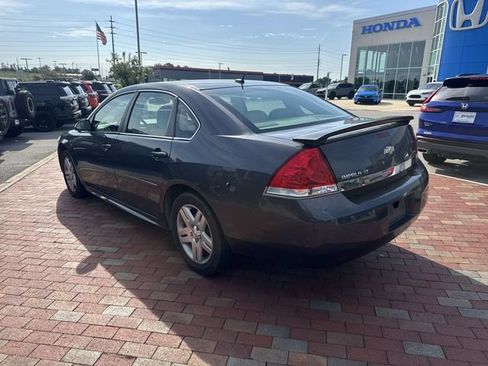 Used 2010 Chevrolet Impala LT w/ Luxury Edition Package FWD image 7