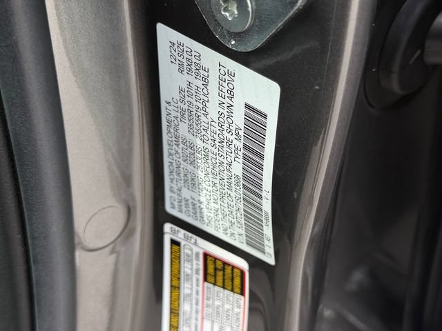 Certified 2025 Acura RDX w/ Advance Package AWD/4WD image 23