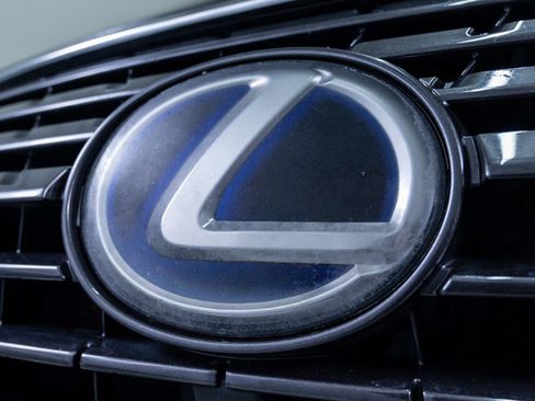 Used 2018 Lexus NX 300h AWD w/ Premium Package image 5